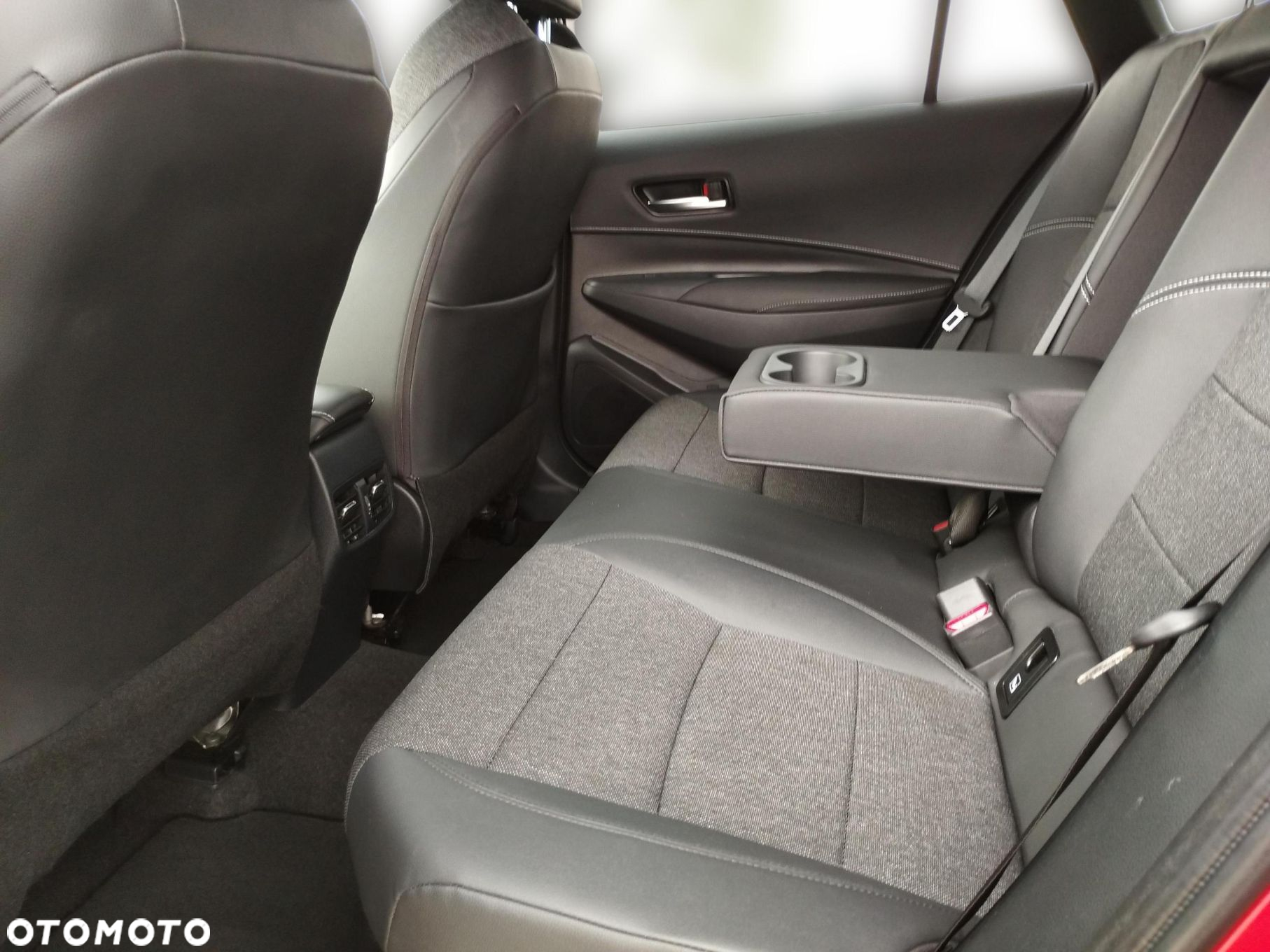 Toyota Corolla - 14