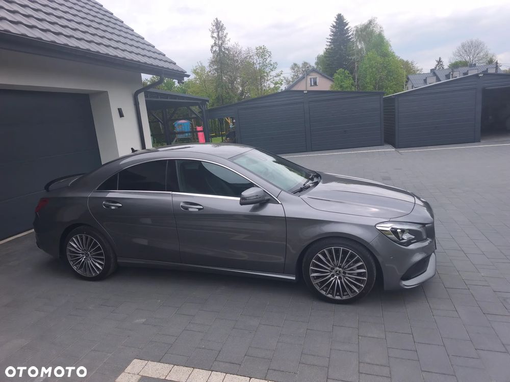 Mercedes-Benz CLA 180 7G-DCT AMG Line - 10
