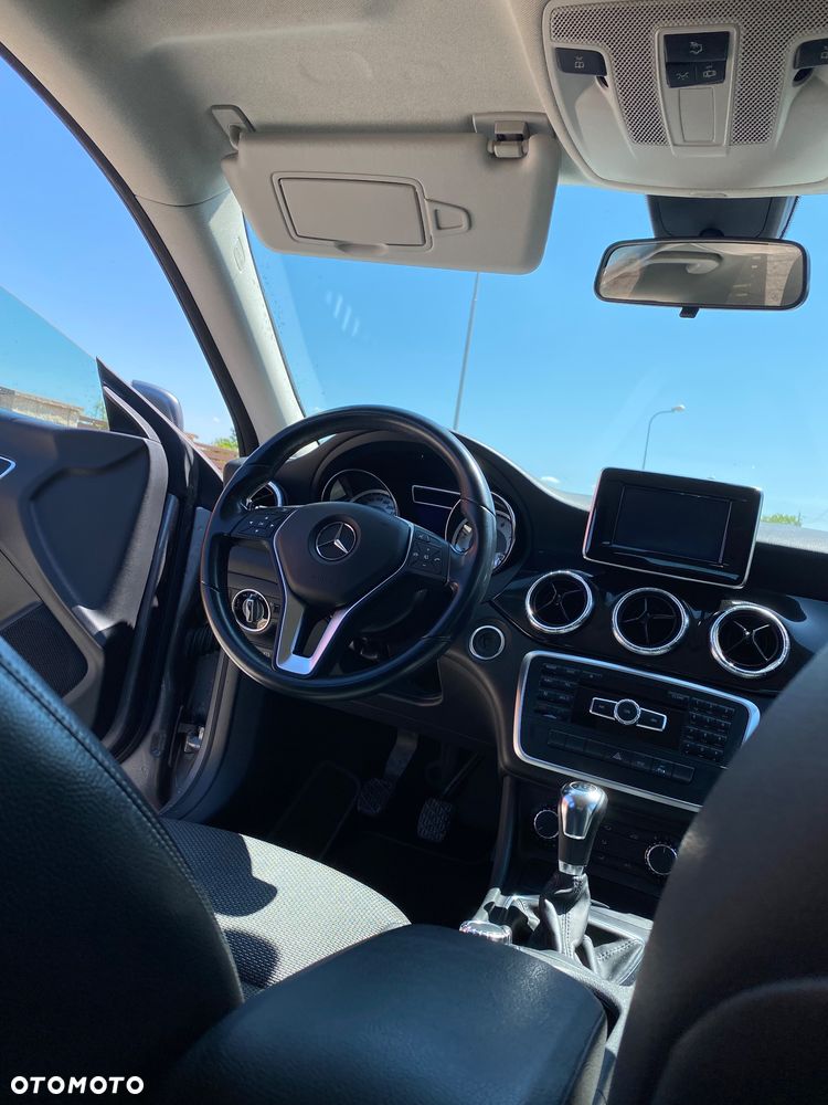 Mercedes-Benz CLA 180 - 7