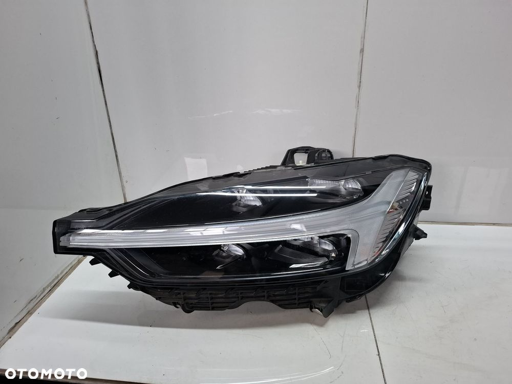LEWA LAMPA PRZEDNIA PRZÓD VOLVO XC60 II LIFT FULL LED 32404705 IDEALNA - 3