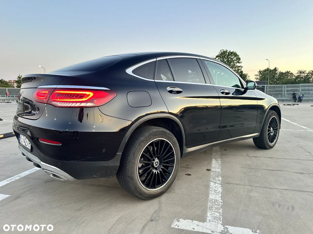 Mercedes-Benz GLC 300 4Matic 9G-TRONIC Edition Avantgarde - 11