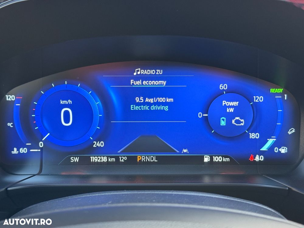 Ford Kuga 2.5 Duratec FHEV ST-LINE X - 5