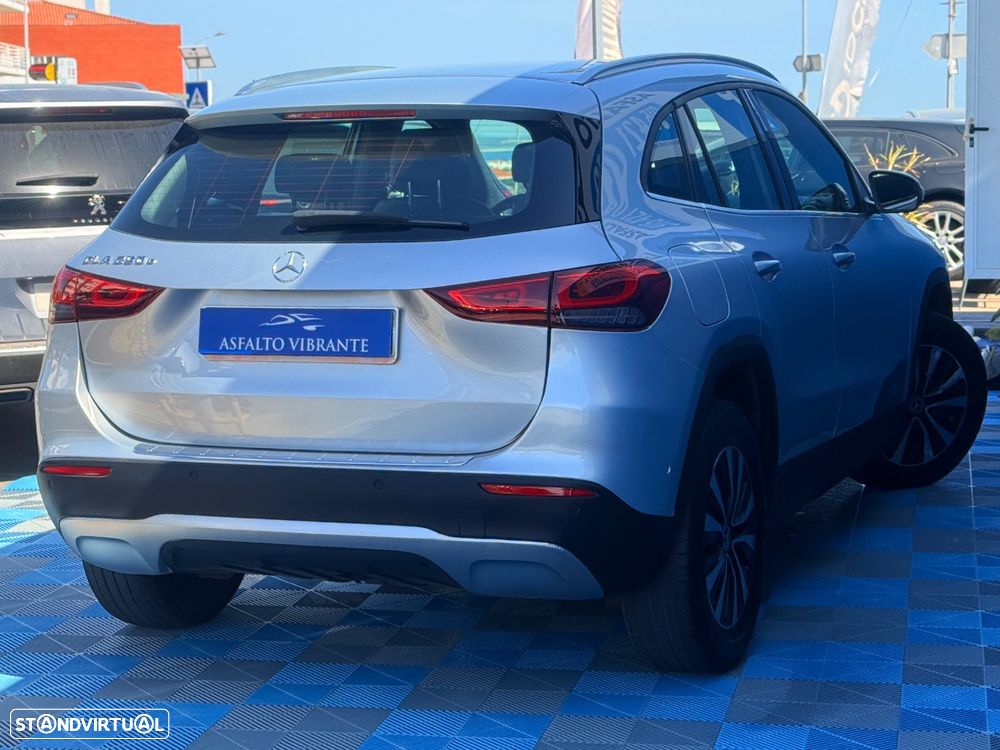 Mercedes-Benz GLA 250 e 8G-DCT Style - 15
