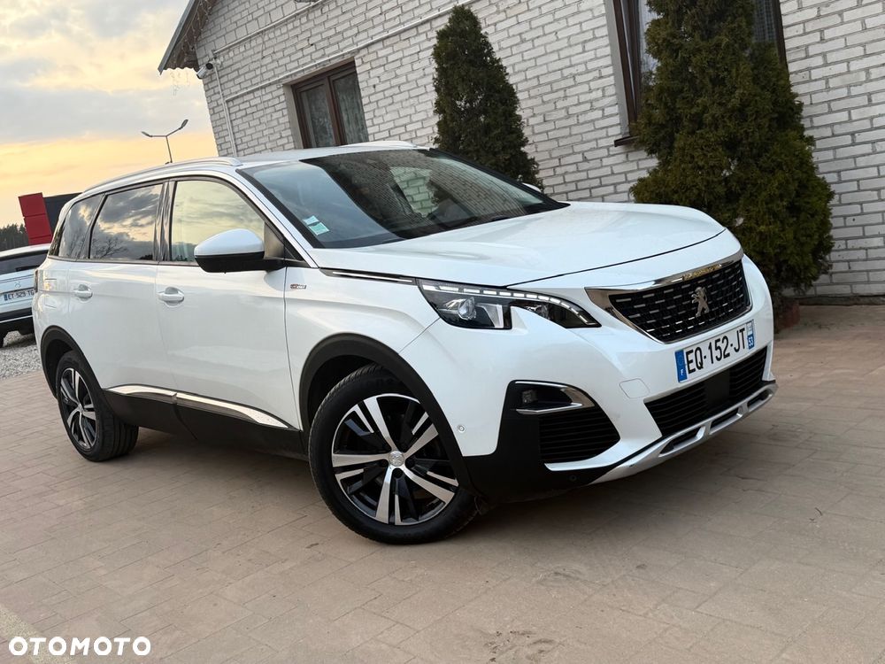 Peugeot 5008 - 8