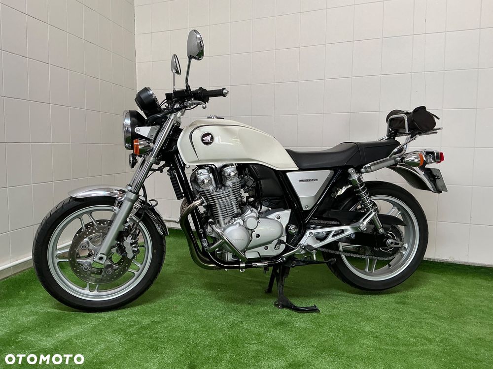 Honda CB - 1
