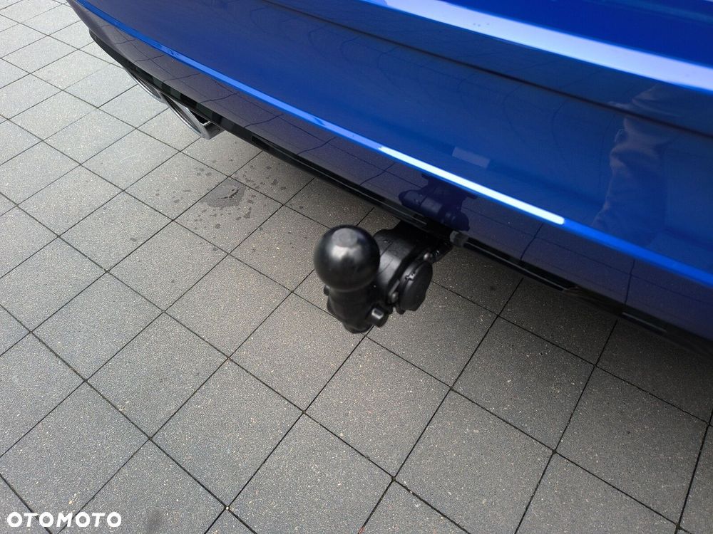 Volkswagen Golf Variant 2.0 TSI 4Motion R - 39