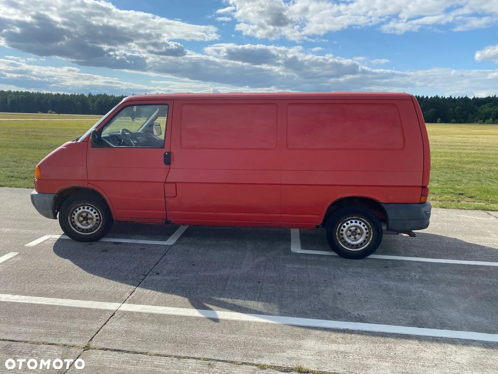 Volkswagen Transporter - 1