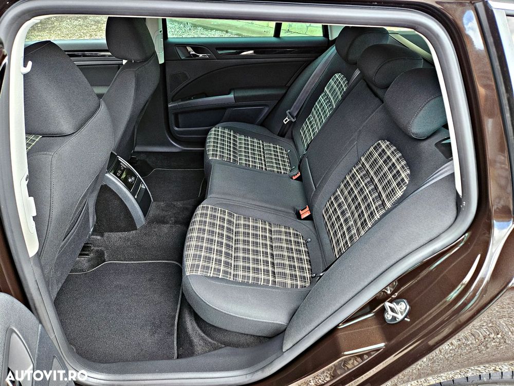 Skoda Superb 2.0 TDI Exclusive - 8