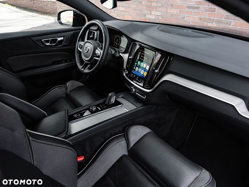 Volvo S60 B4 B DKG Plus Dark - 23