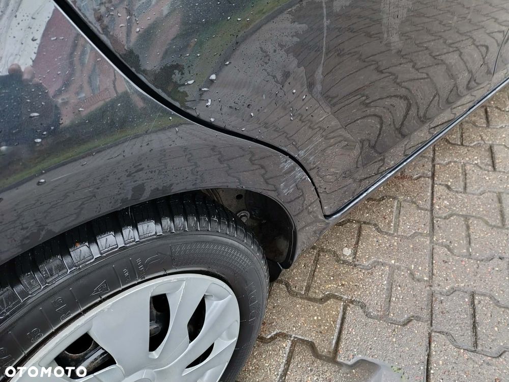 Toyota Yaris 1.0 Active - 11