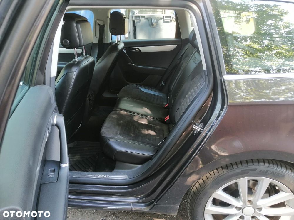 Volkswagen Passat 2.0 TDI Highline DSG - 5