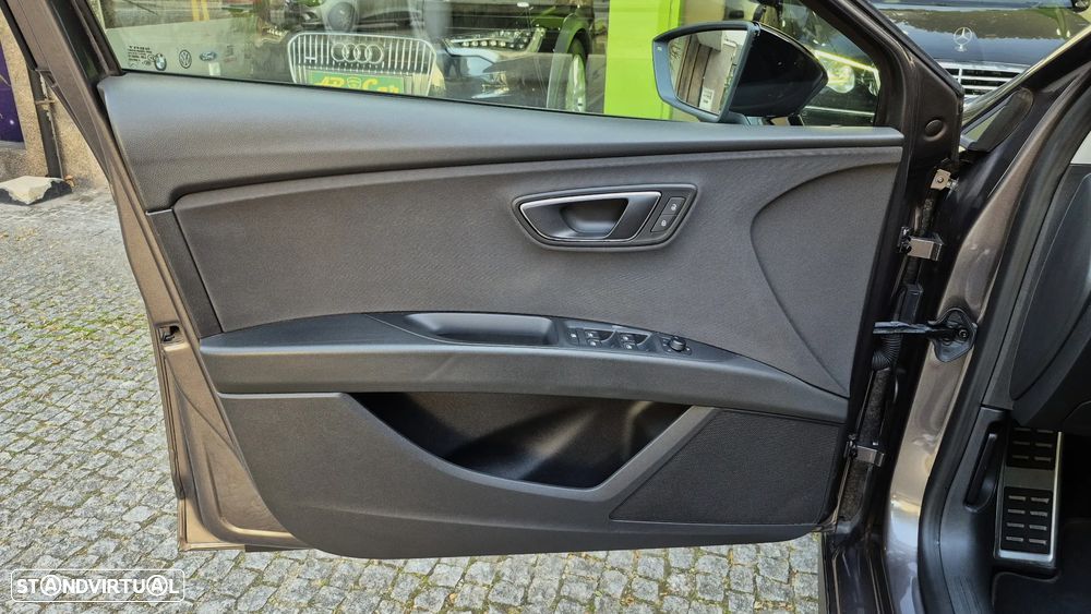 SEAT Leon ST 1.6 TDI S&S Style - 21