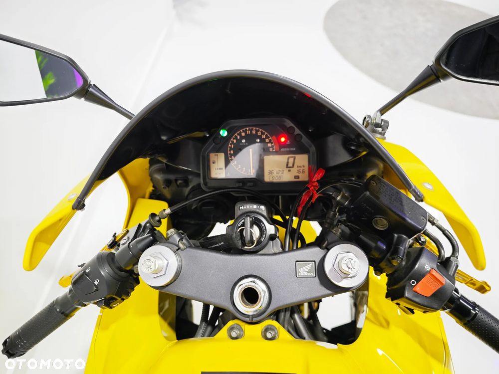 Honda CBR - 6