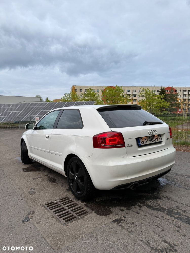 Audi A3 3-drzwiowe 1.6 TDI DPF Ambition - 6