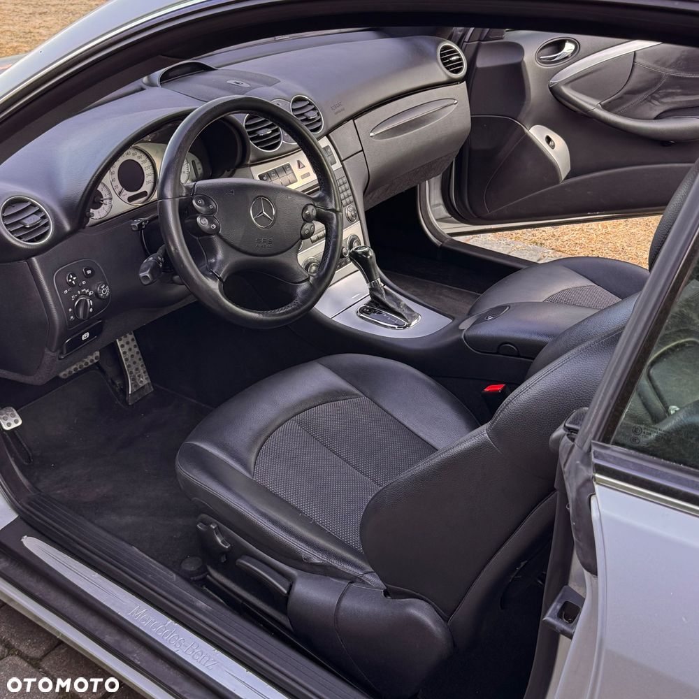Mercedes-Benz CLK - 8