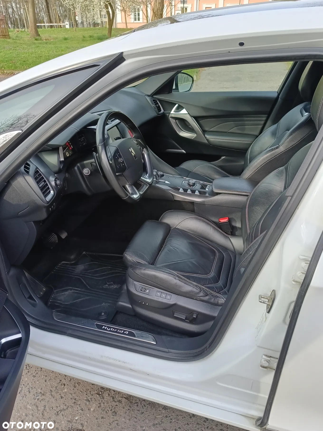Citroën DS5 2.0 HDi Hybrid4 SportChic MCP - 8
