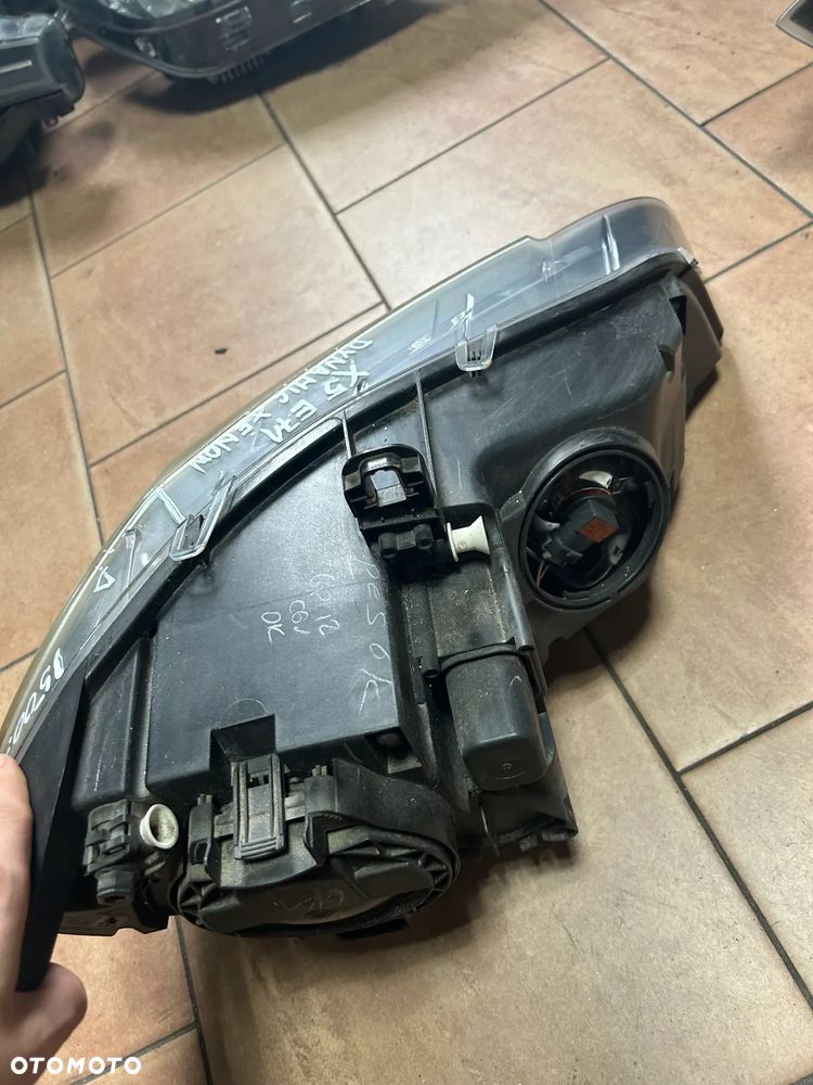 LAMPA BMW X5 E71 LEWY PRZÓD BIXENON USZKODZONA - 2