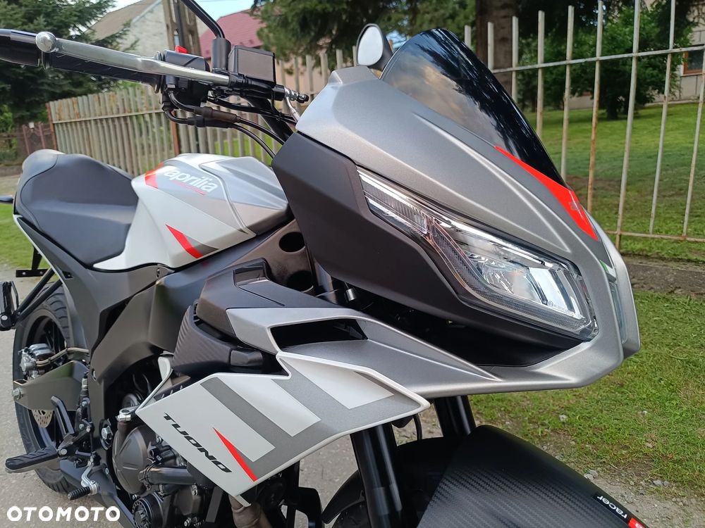 Aprilia Tuono - 12
