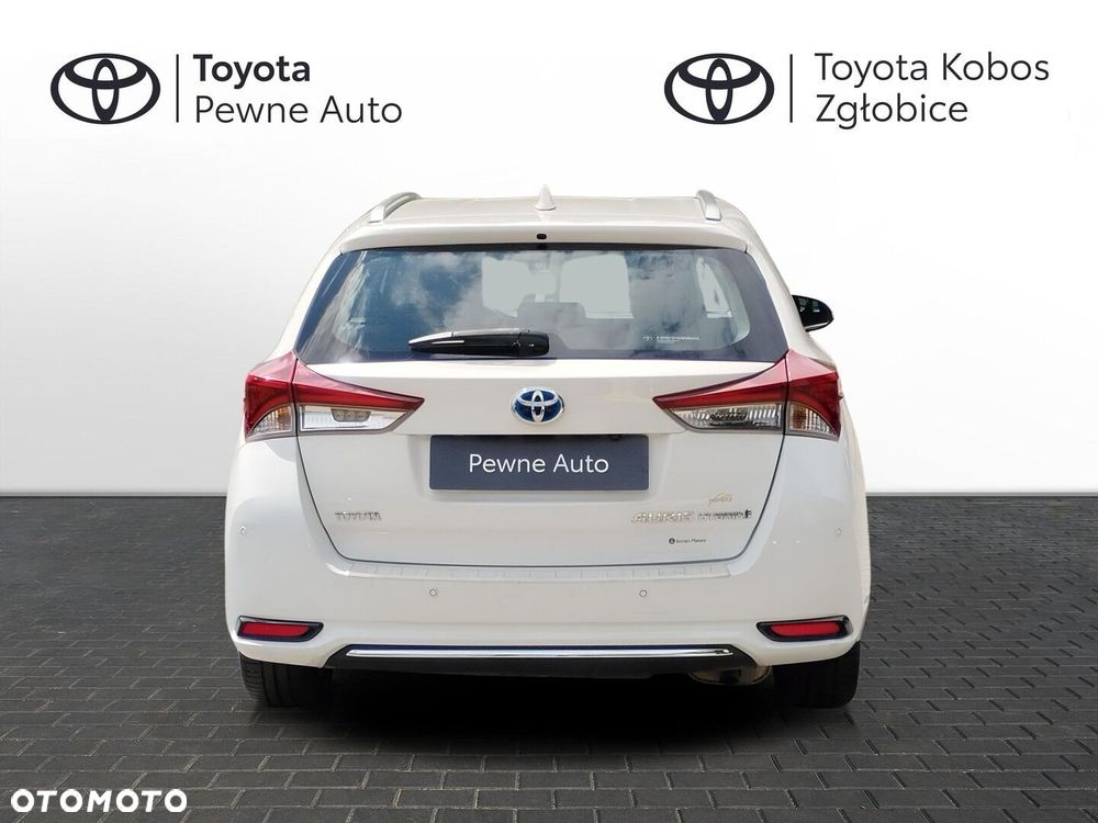 Toyota Auris Hybrid 135 Premium - 4