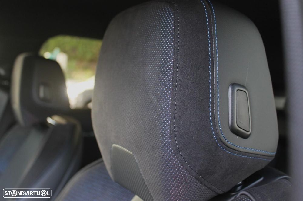 BMW 530 e Pack Desportivo M - 37