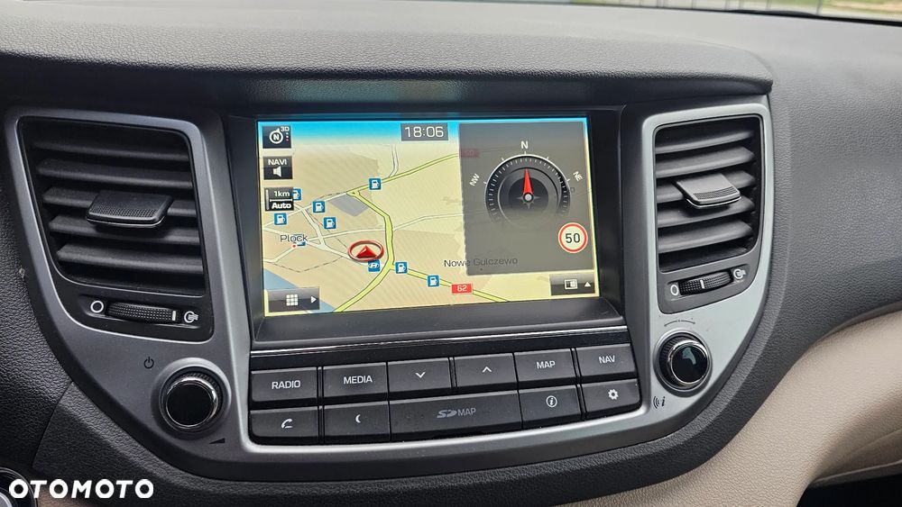 Hyundai Tucson blue 1.6 GDi 2WD Navi - 17