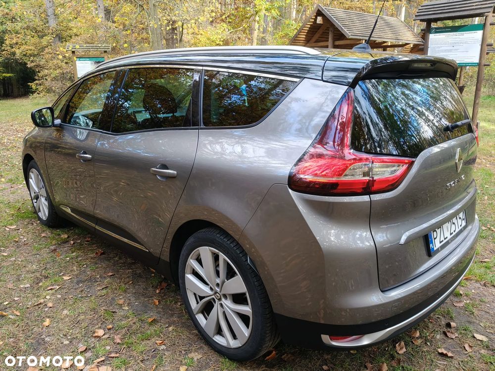 Renault Grand Scenic - 29