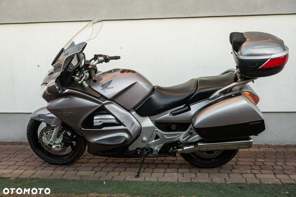Honda ST - 5