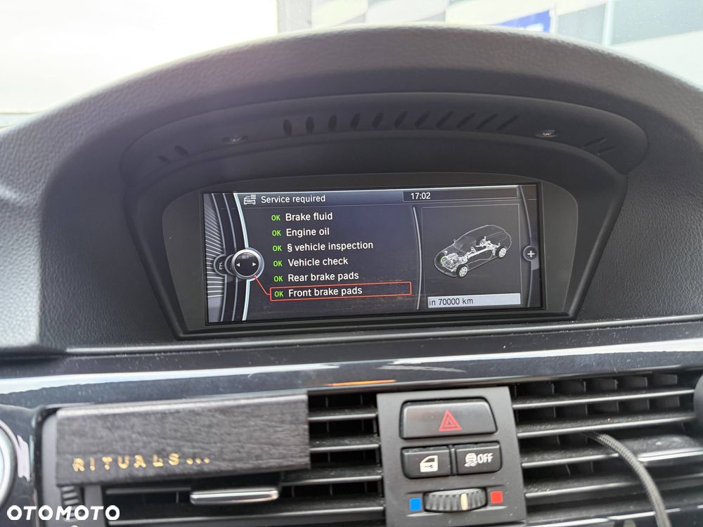 BMW Seria 3 320d - 23