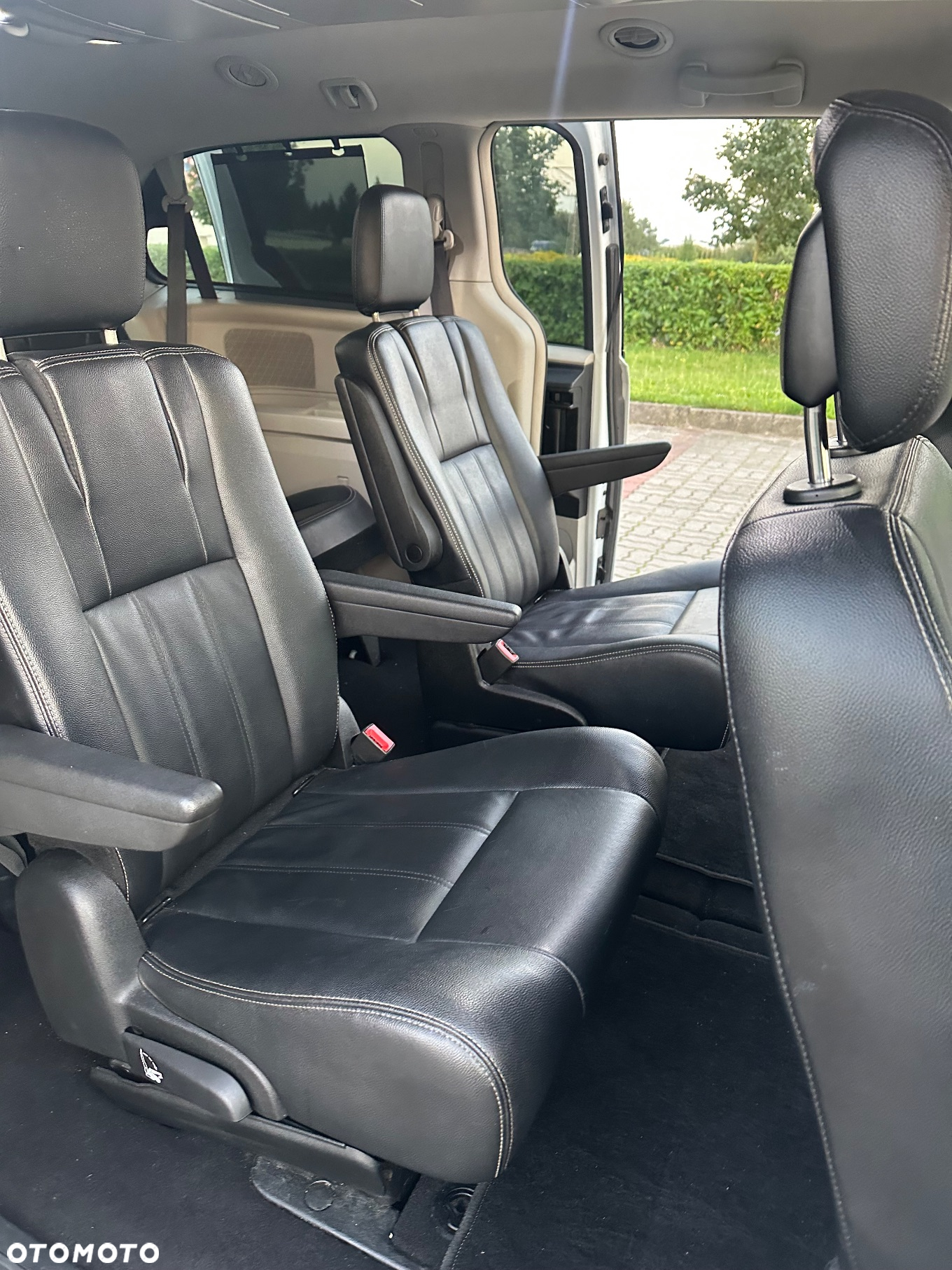 Chrysler Town & Country 3.6 Touring - 8