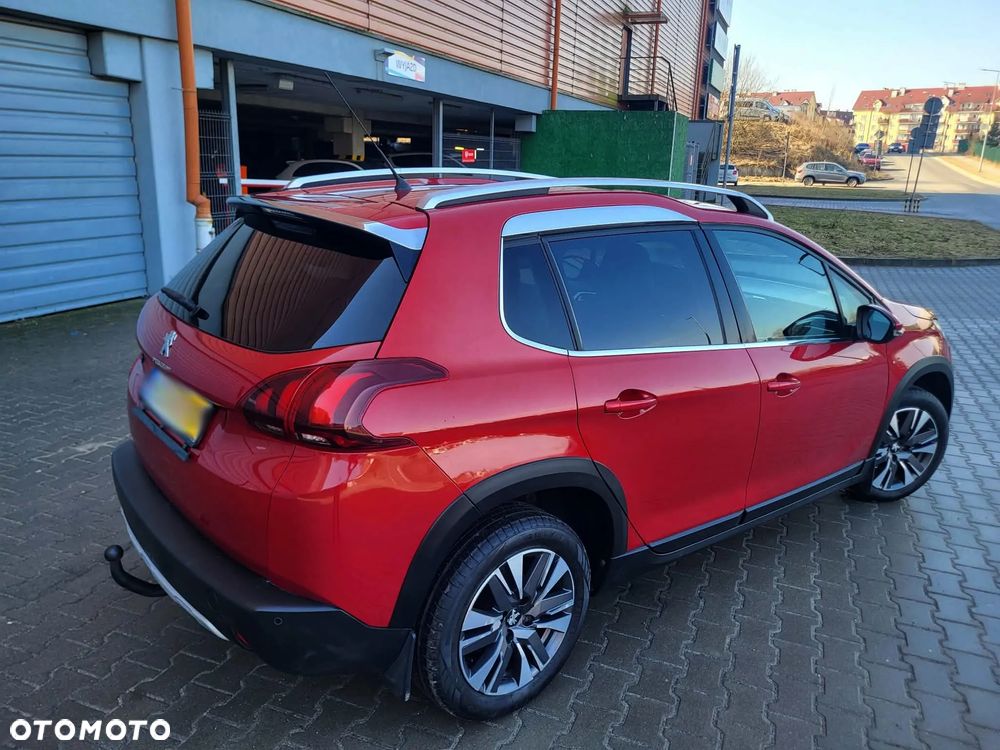 Peugeot 2008 BlueHDi 100 STOP & START Allure - 18
