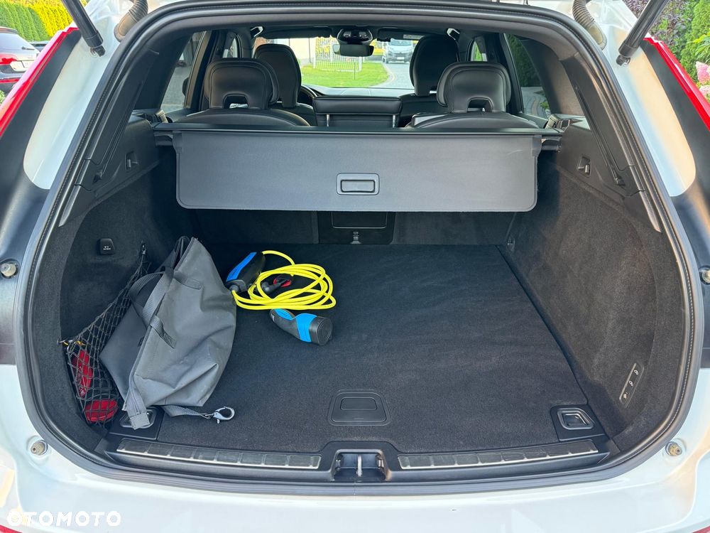 Volvo XC 60 T8 Plug-In Hybrid AWD R-Design - 13