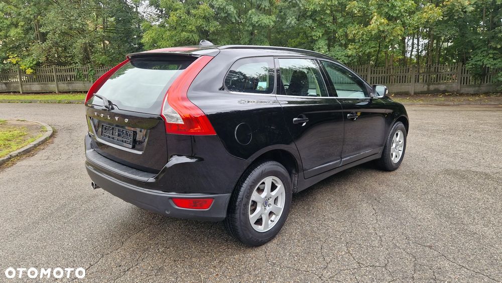 Volvo XC 60 D3 Momentum - 4