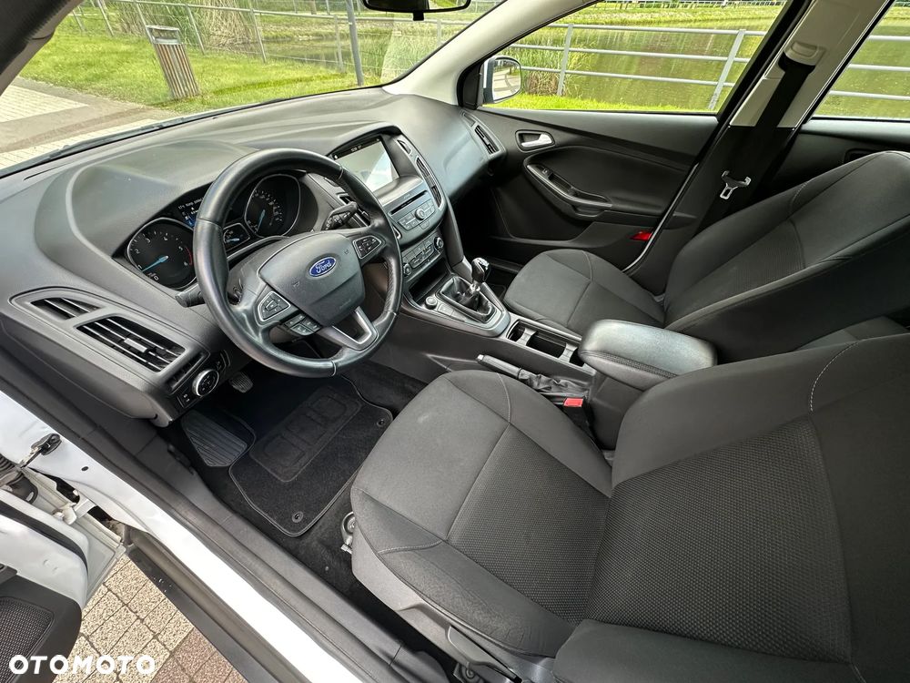 Ford Focus 1.5 TDCi ECOnetic 88g Start-Stopp-System Titanium - 10