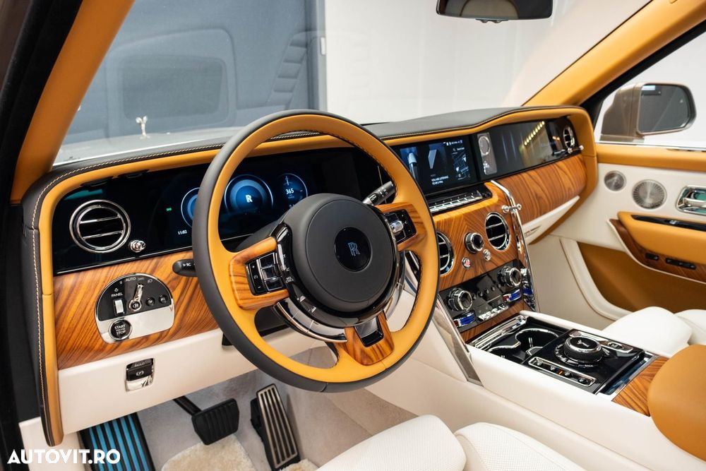 Rolls-Royce Cullinan - 9