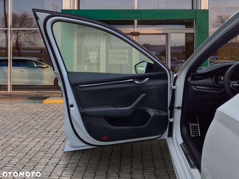 Skoda Octavia 1.5 TSI mHEV Sportline DSG - 18