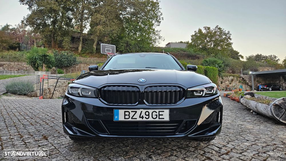 BMW 330 e Touring Line Sport Auto - 17