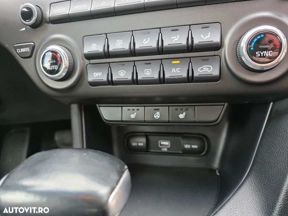 Kia Sportage 1.6 DSL MHEV 7DCT HP 4x2 Style - 25
