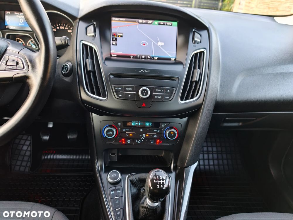 Ford Focus 2.0 TDCi Titanium ASS - 34