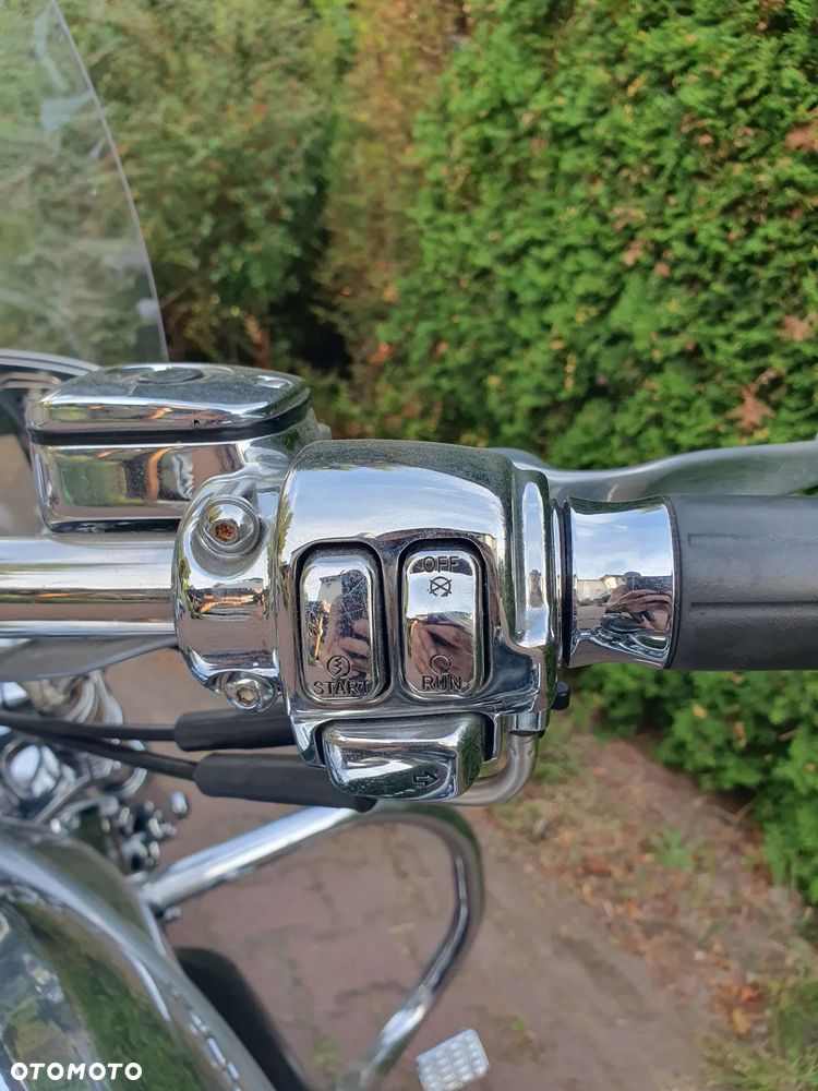 Harley-Davidson V-Rod Street Rod - 18