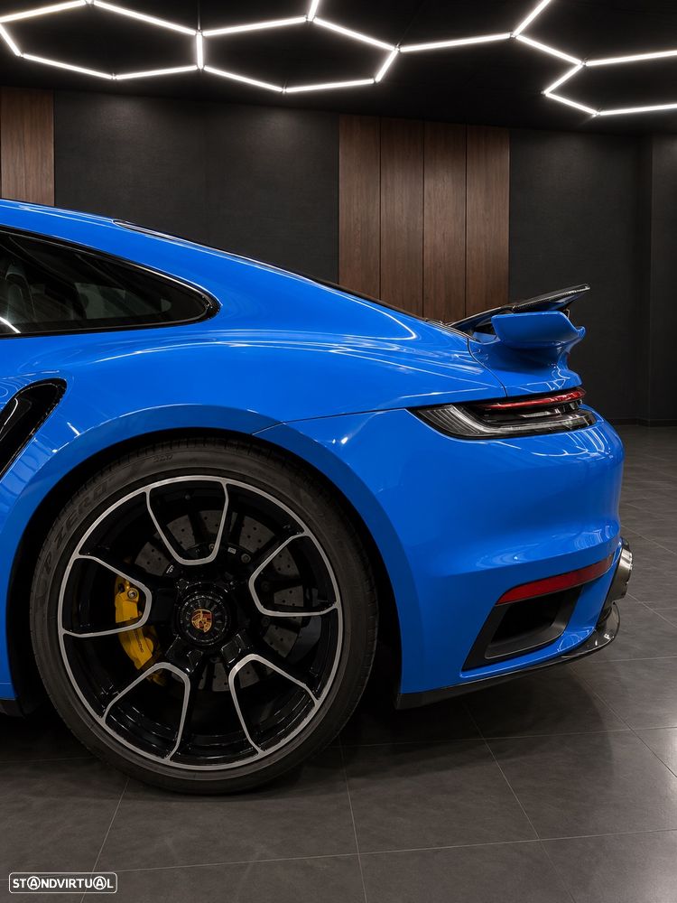 Porsche 911 Série F - 4