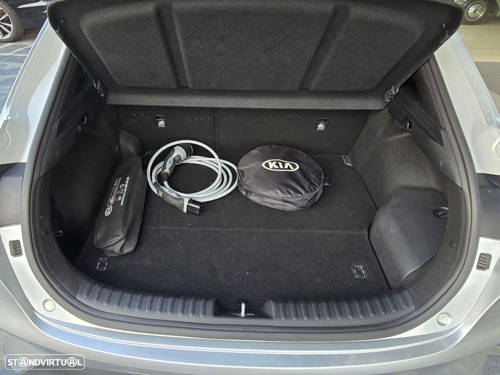 Kia XCeed - 18
