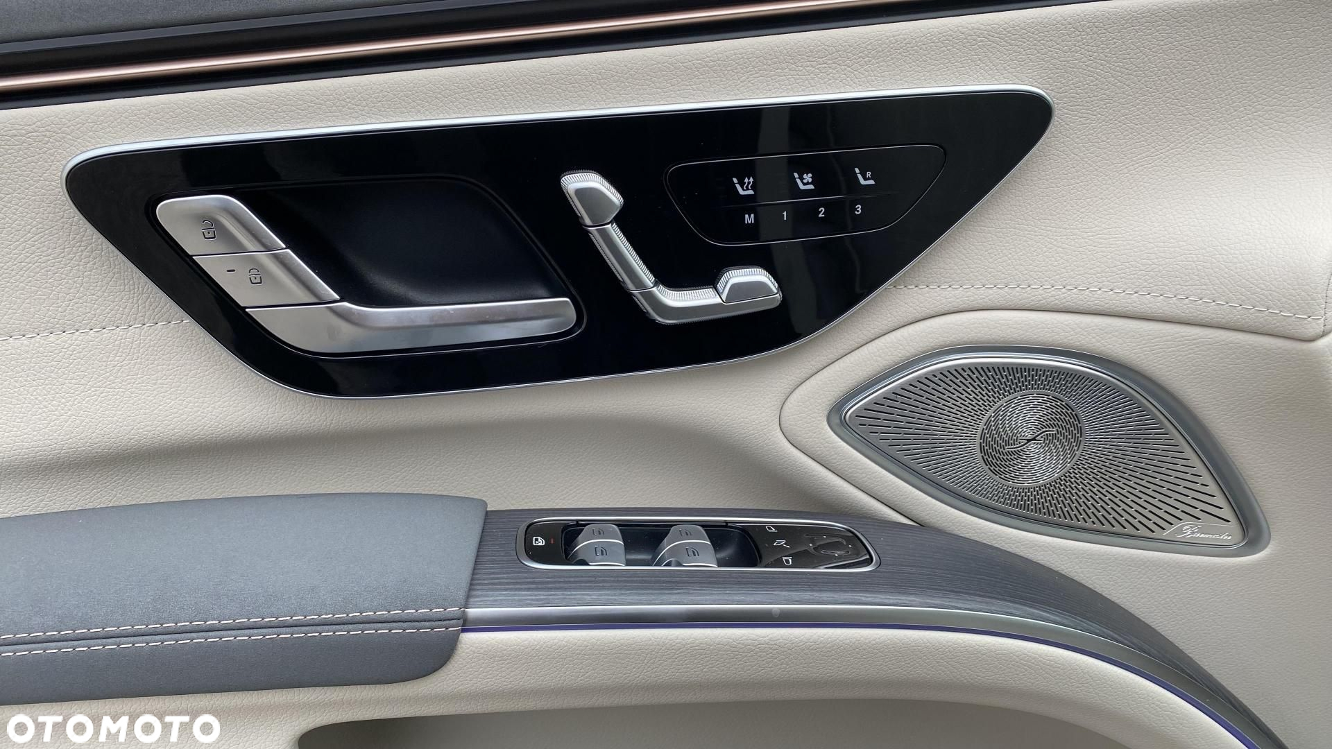 Mercedes-Benz EQS - 12