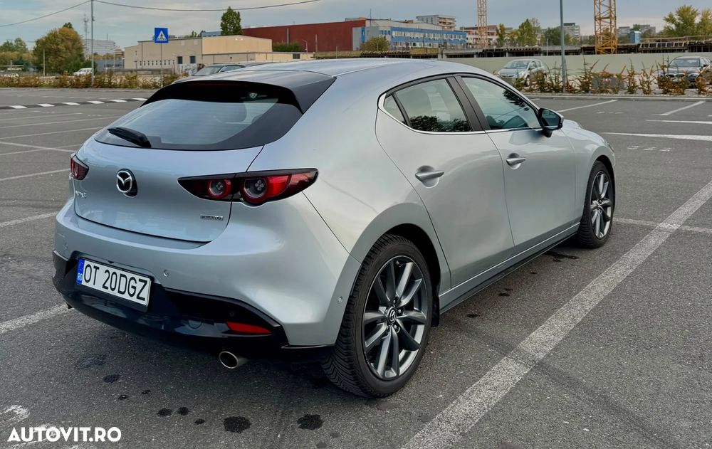 Mazda 3 - 4