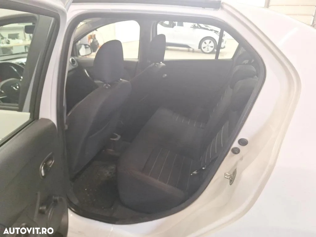 Dacia Logan 1.5 Blue dCi Laureate - 4