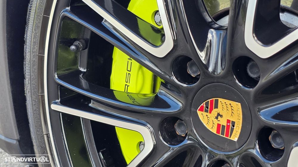 Porsche Panamera Sport Turismo 4 E-Hybrid Platinum Edition - 36