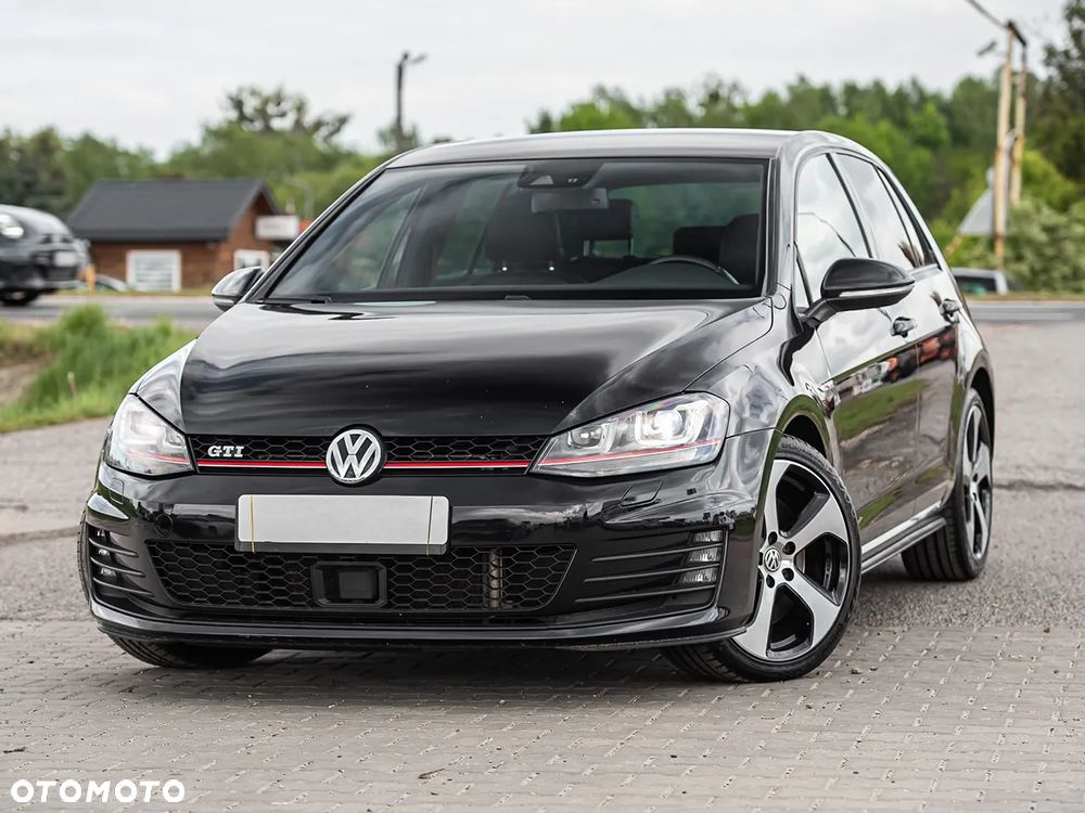 Volkswagen Golf 2.0 TSI 4Mot R DSG - 5