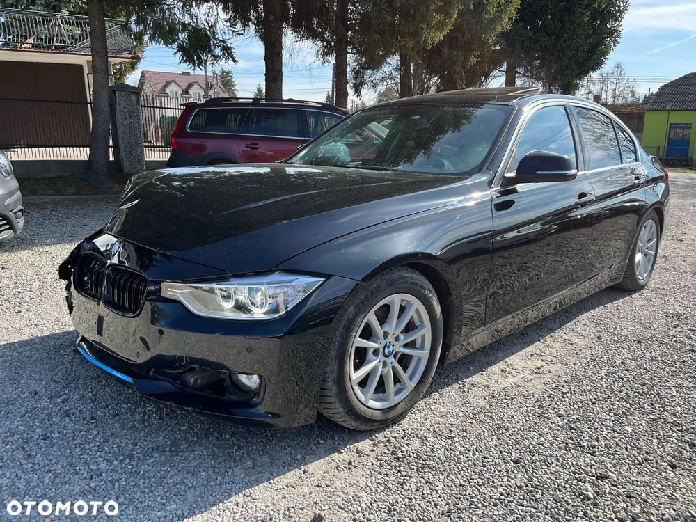 BMW Seria 3 318d xDrive M Sport - 4