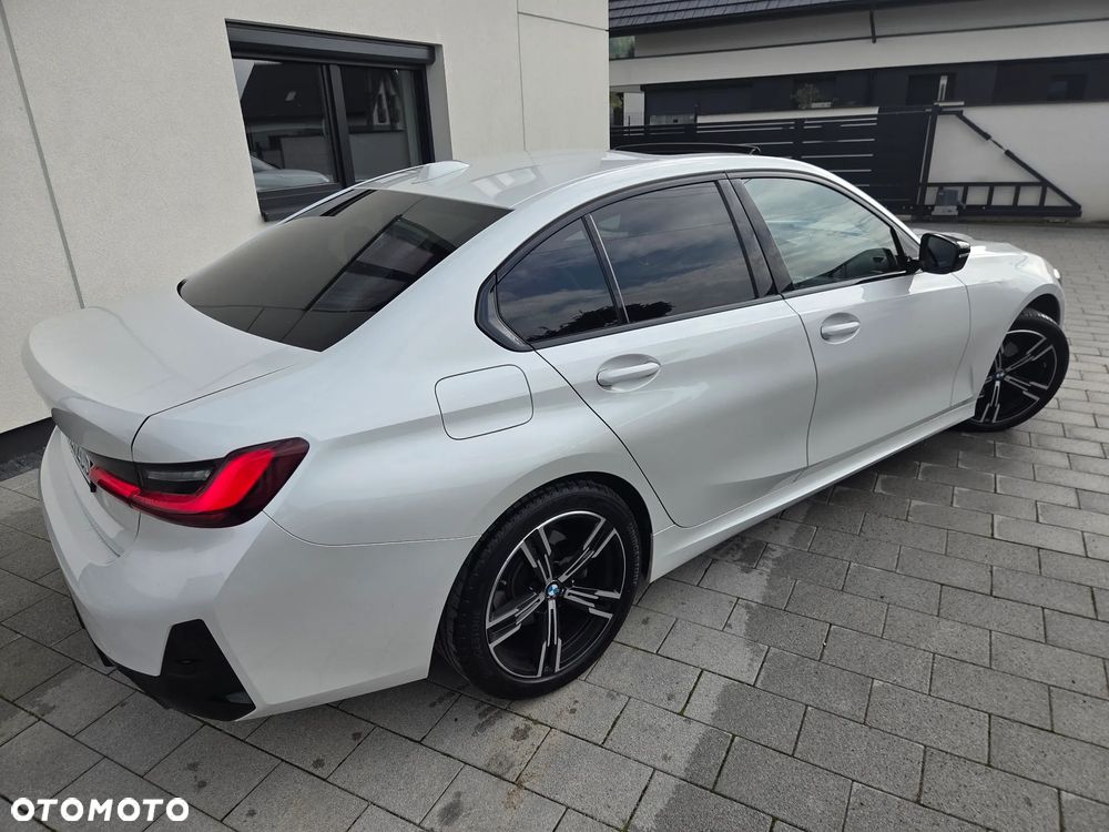 BMW Seria 3 320i M Sport - 27