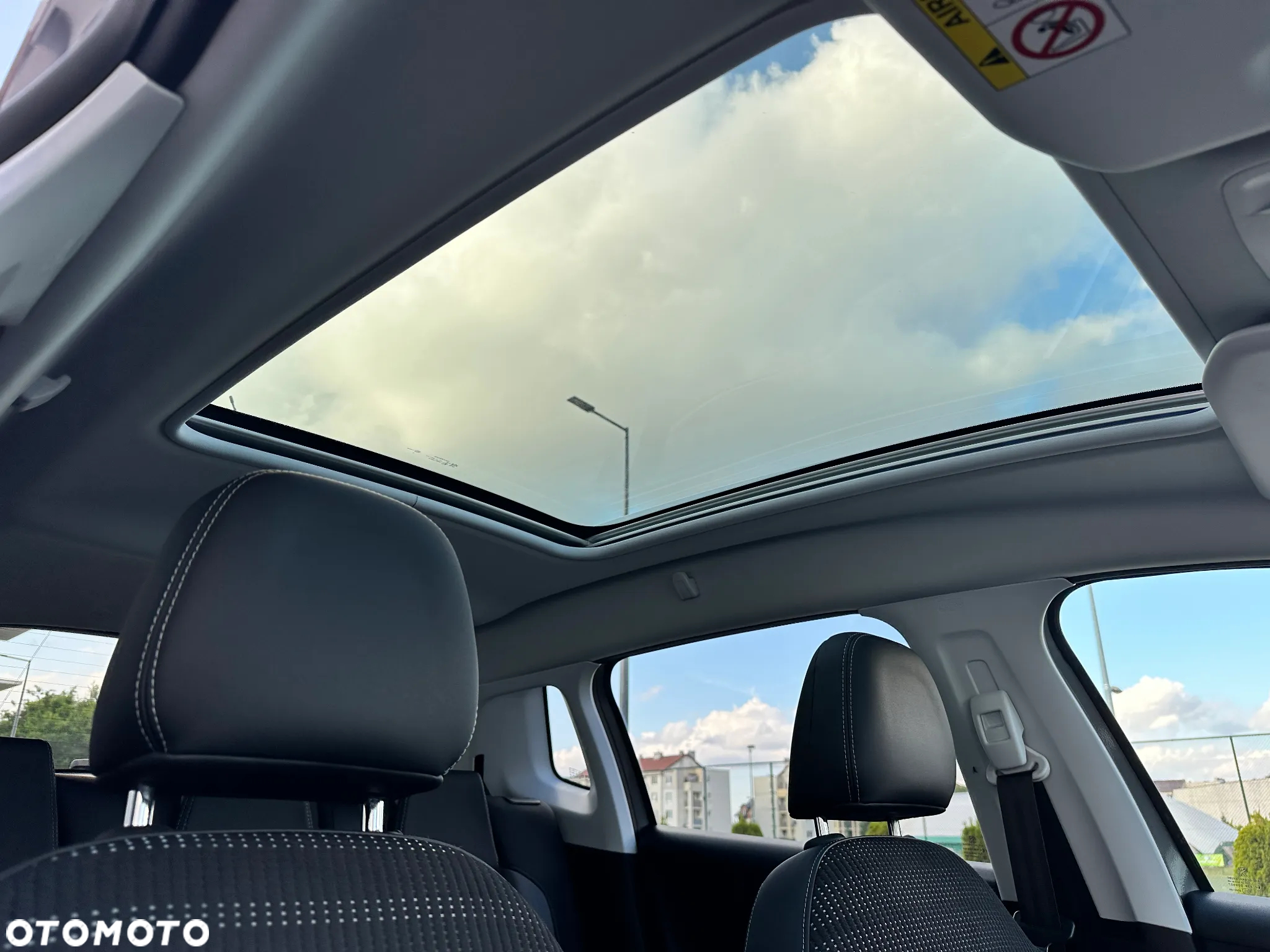 Peugeot 2008 1.6 BlueHDi Allure - 28