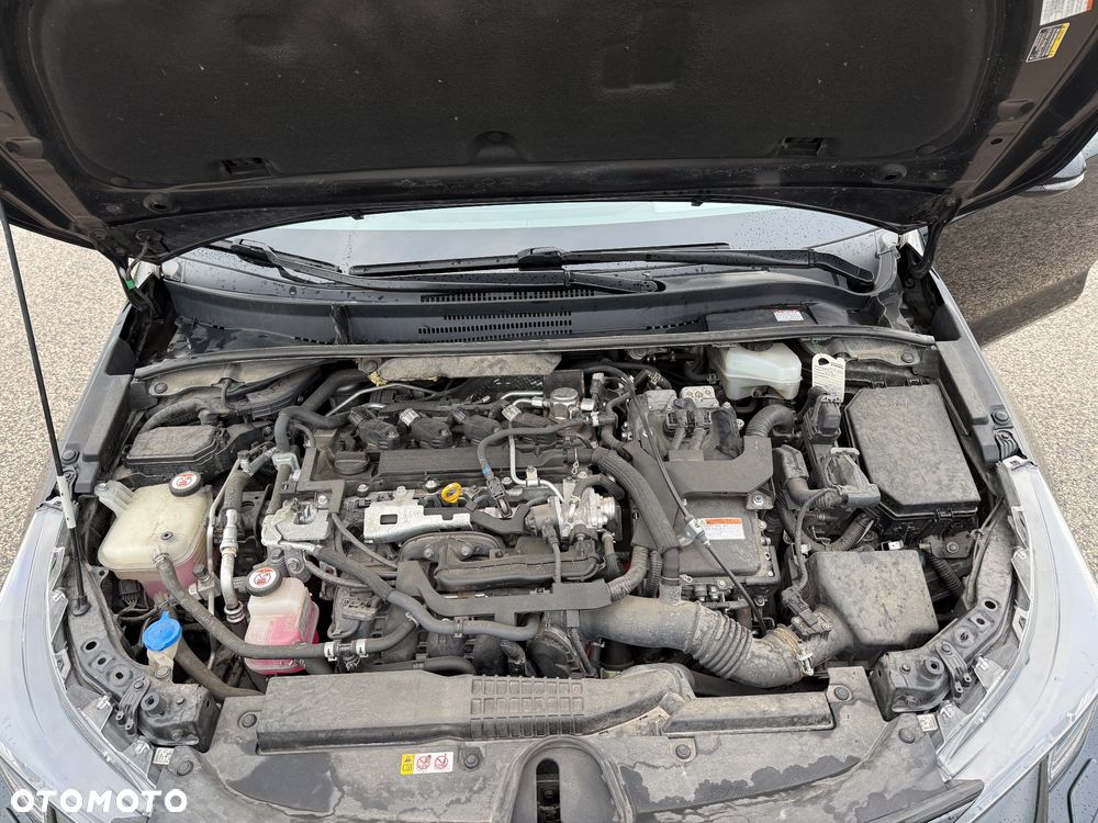 Toyota Corolla 2.0 Hybrid Executive - 23